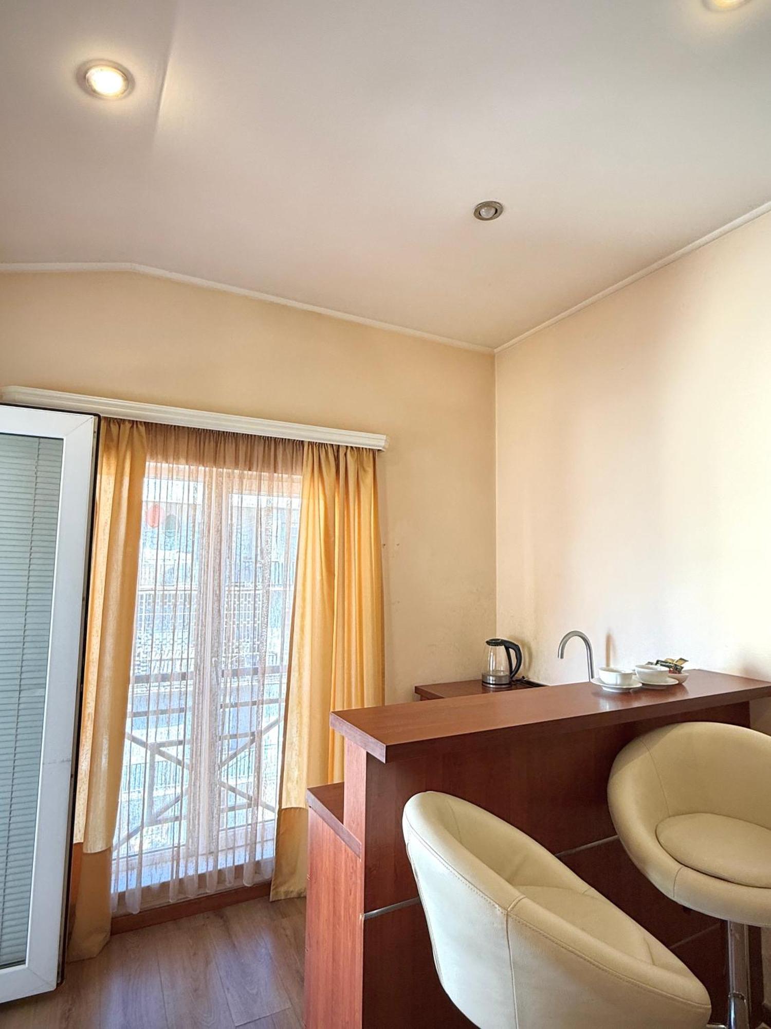 Hotel Vake Tbilisi Exterior foto